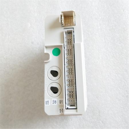 ABB DI880 3BSE028586R1 ABB Digital Input Module